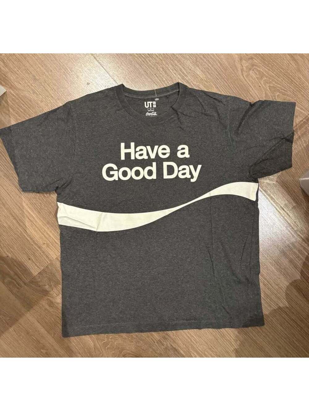 Uniqlo (UT) x Coca-Cola “Have a Good Day” graphic t shirt - adults large